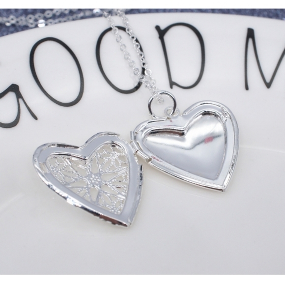 NEW! 925 Sterling Silver Pendant Necklace Gift Heart Photo Box - Picture 6 of 6